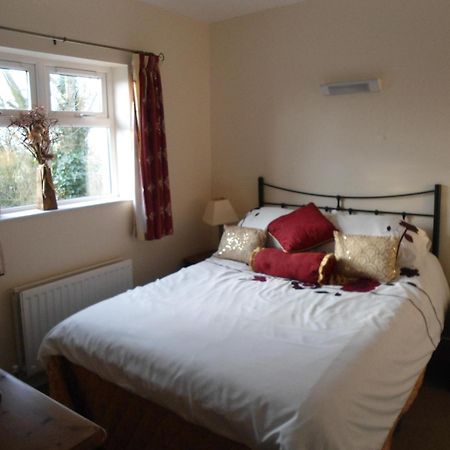Causeway Tavern Bed & Breakfast Bushmills Dış mekan fotoğraf
