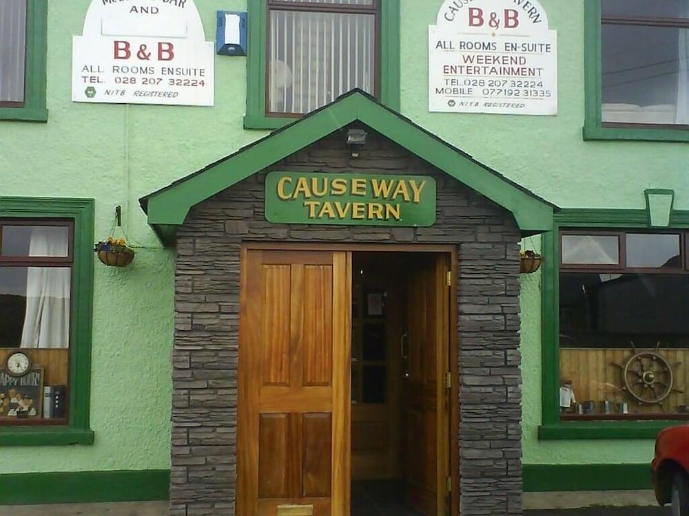Causeway Tavern Bed & Breakfast Bushmills Dış mekan fotoğraf