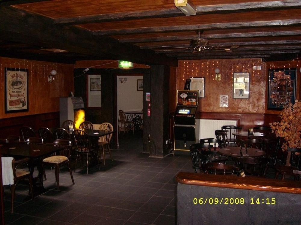 Causeway Tavern Bed & Breakfast Bushmills Dış mekan fotoğraf