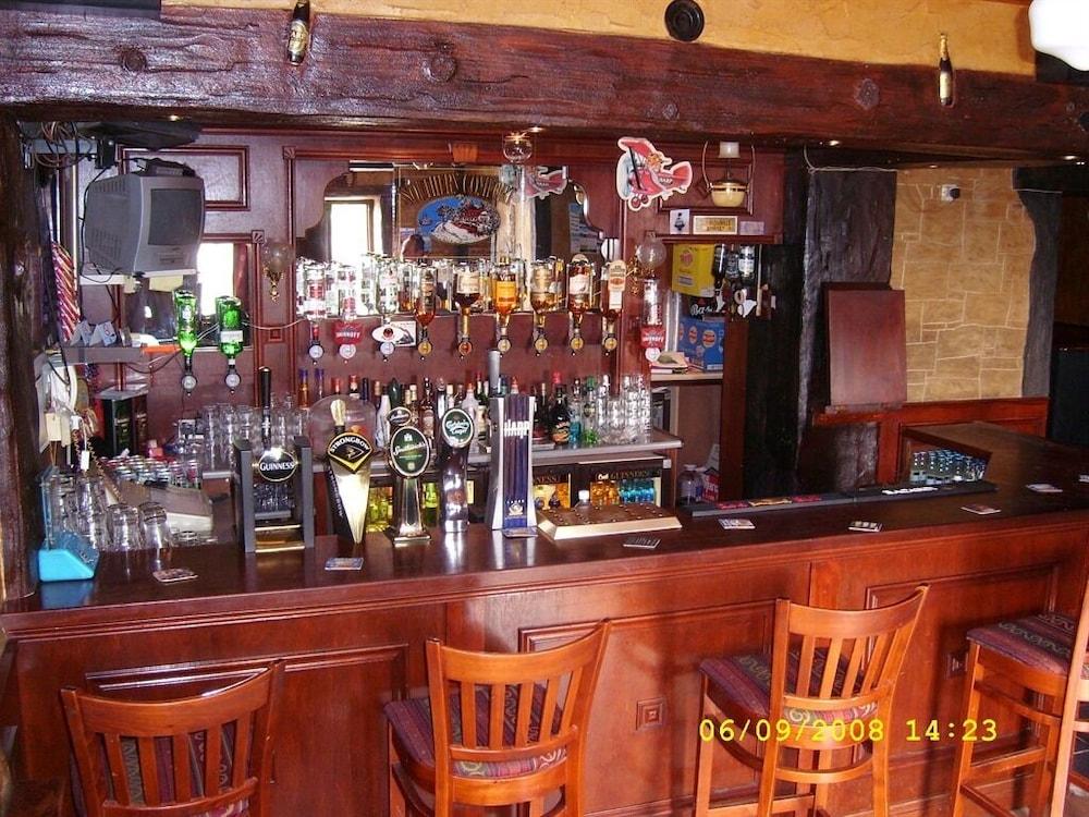 Causeway Tavern Bed & Breakfast Bushmills Dış mekan fotoğraf